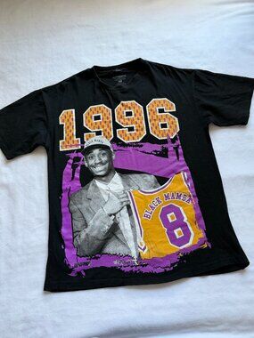 Vintage Kobe Bryant 1996 T-Shirt Black Mamba Lakers Graphic Tee Black Size Large